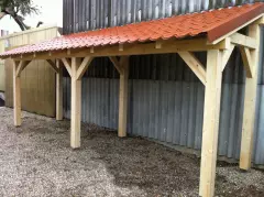 Abri à bois 5.50ml 6 poteaux