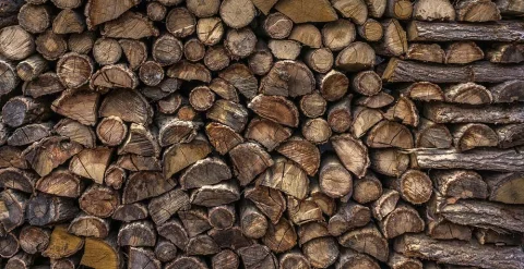 Que prévoir pour réaliser un abri pour le bois de chauffage ?