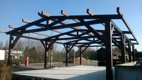 Que prévoir pour réaliser un hangar en bois ?